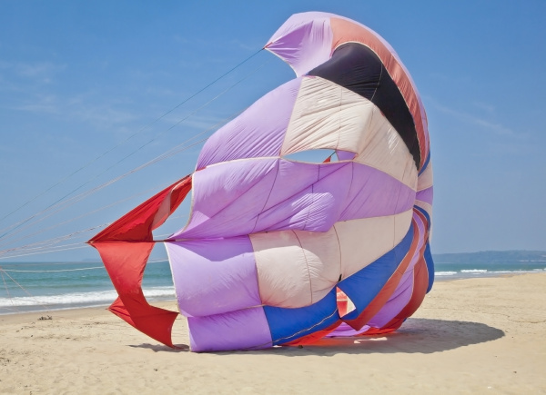 abstrakt parasail pa goa beach indien
