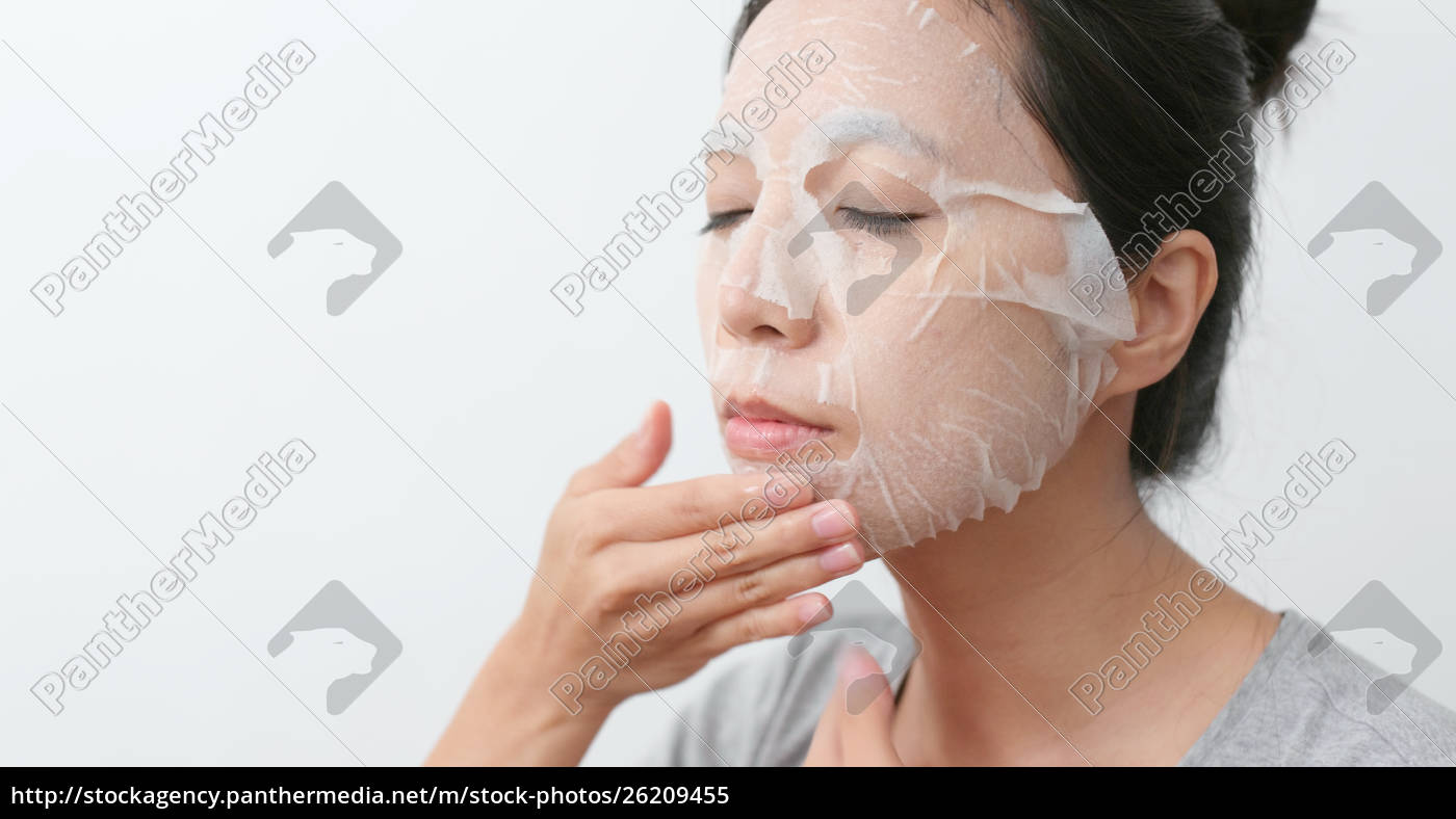 Frau tragen Maske auf Gesicht - Stockfoto #26209455 | Bildagentur ...