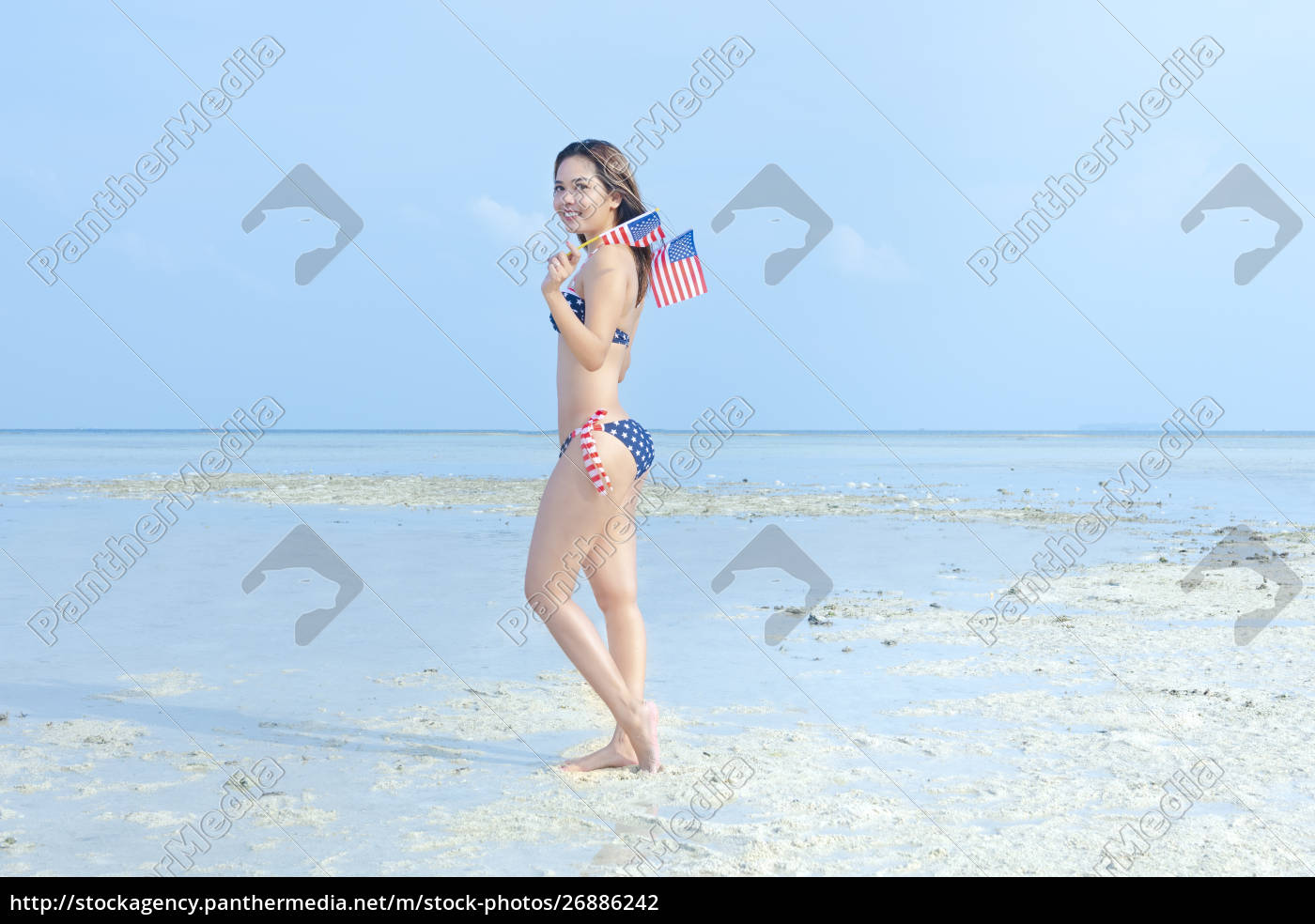 Asiática chica sexy en bikini de la bandera americana - Stockphoto  #26886242 | Agencia de stock PantherMedia